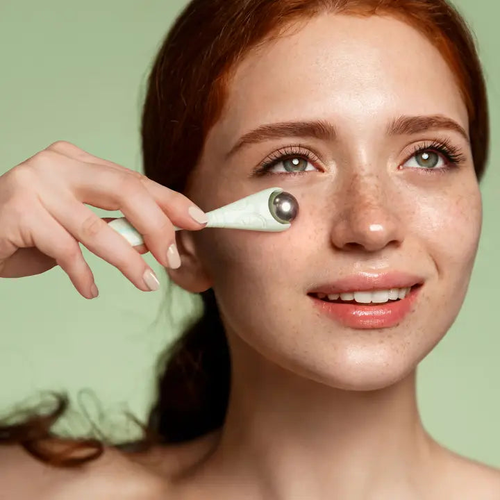 Lemon Lavender Roll With It Undereye Roller