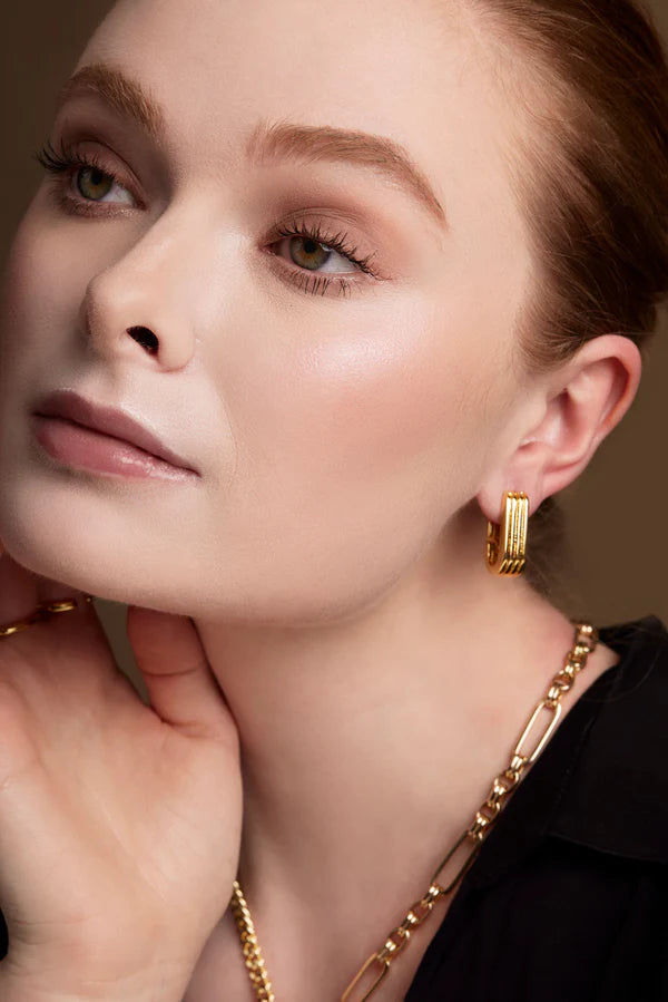 Ribbed Square Huggies Gold