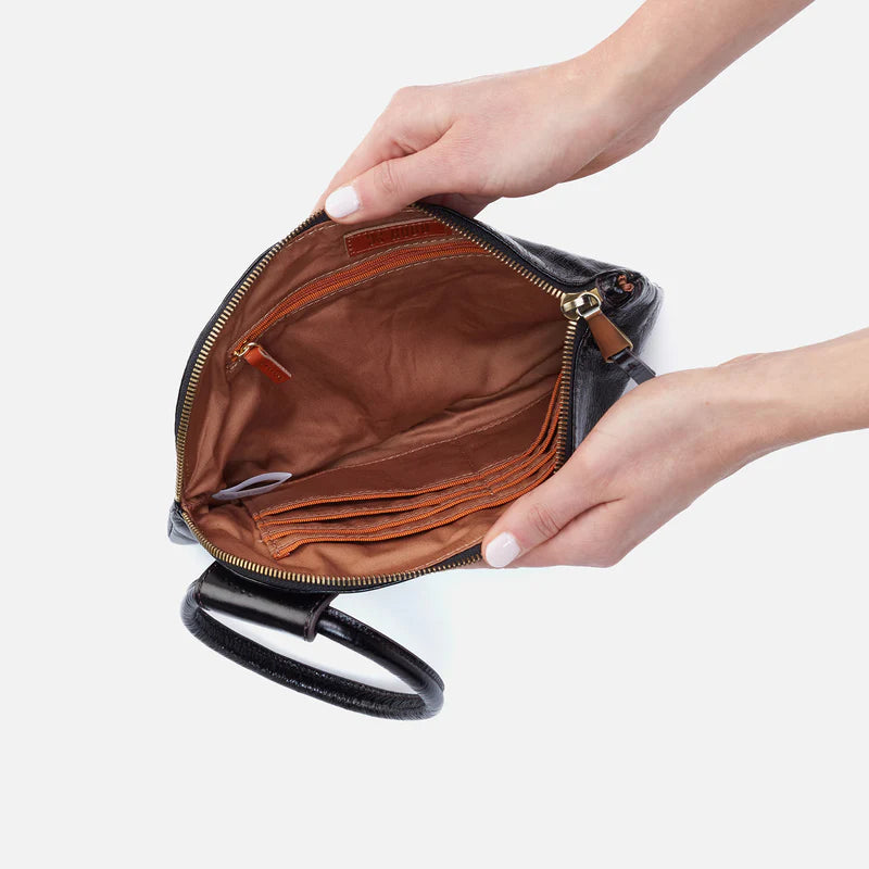 Sable Wristlet in Polished Leather