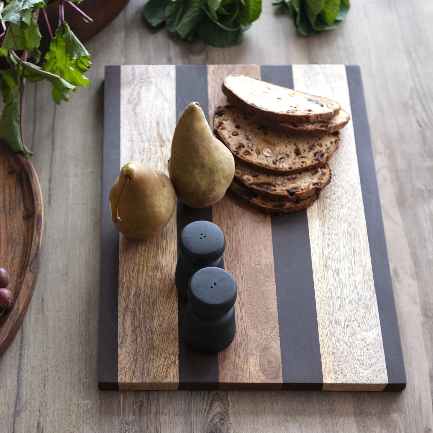 Mango Wood Cheese/Cutting Board w/Stripes