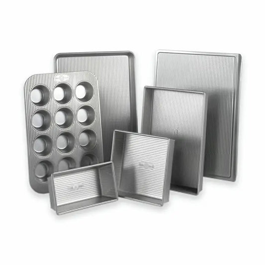 Six Piece Bakeware Set