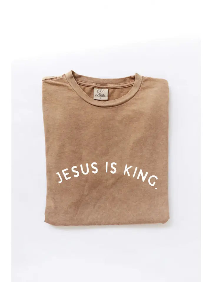Jesus is King Graphic Top