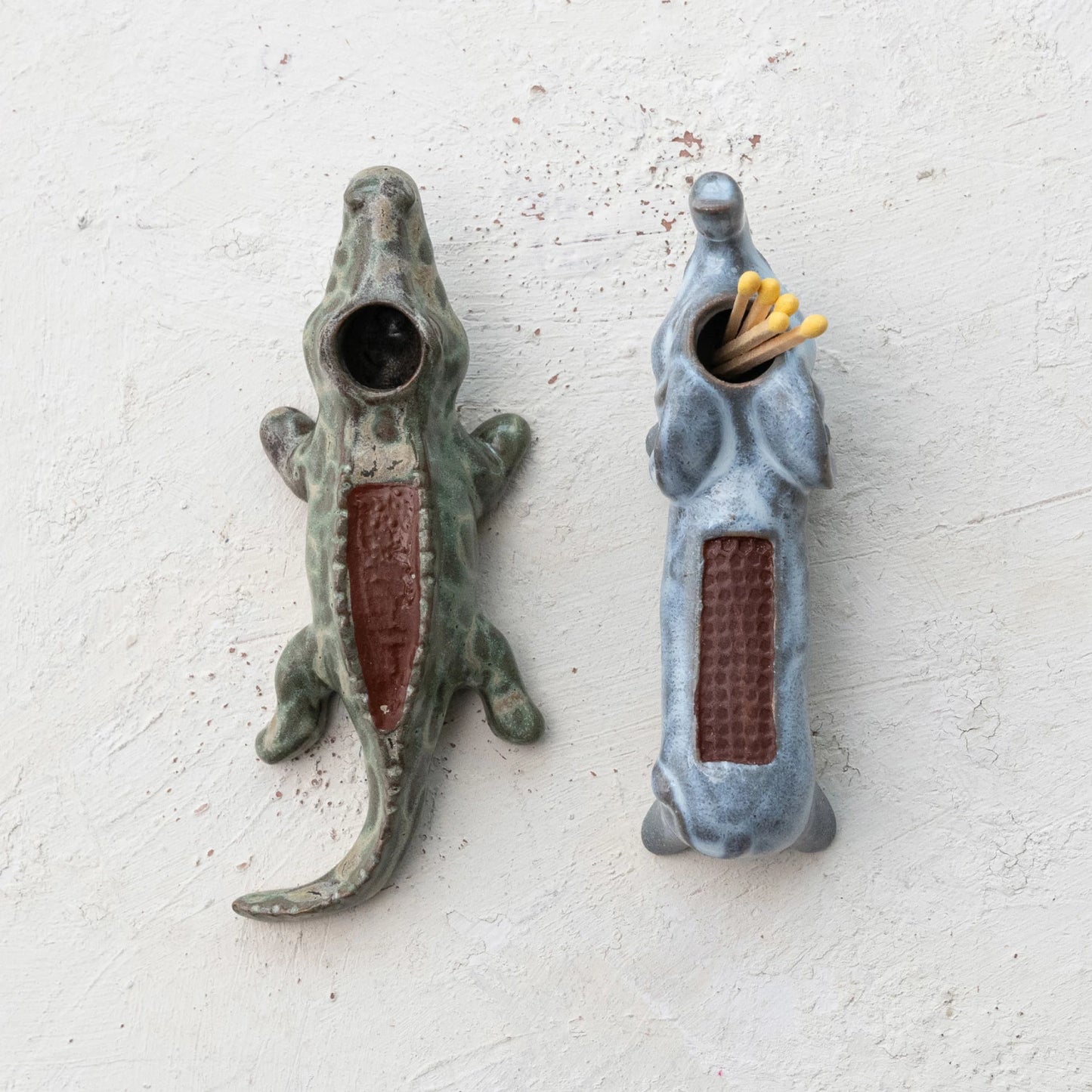 Stoneware Alligator Match Holder w/Stricker