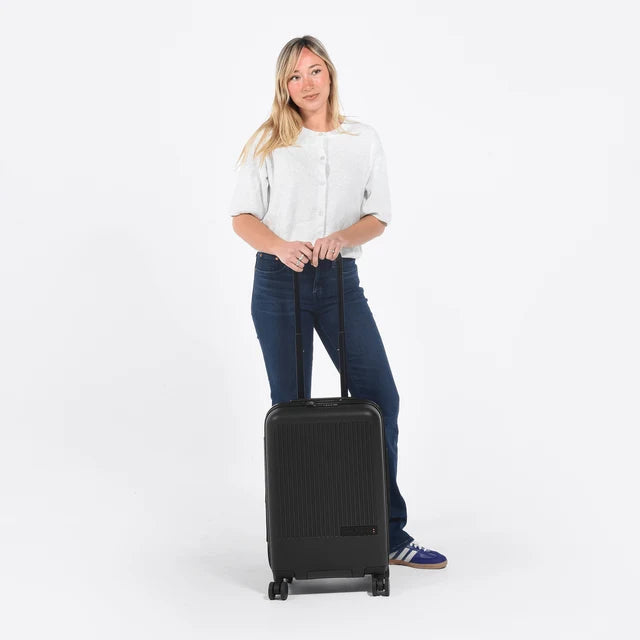 Meridian  22" Carry-On - Black